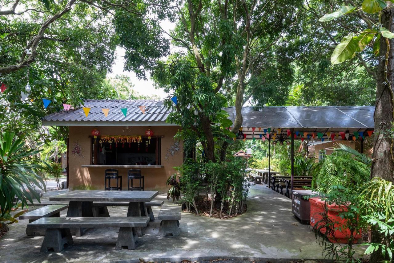 Muntra Garden Resort Sattahip Exterior photo